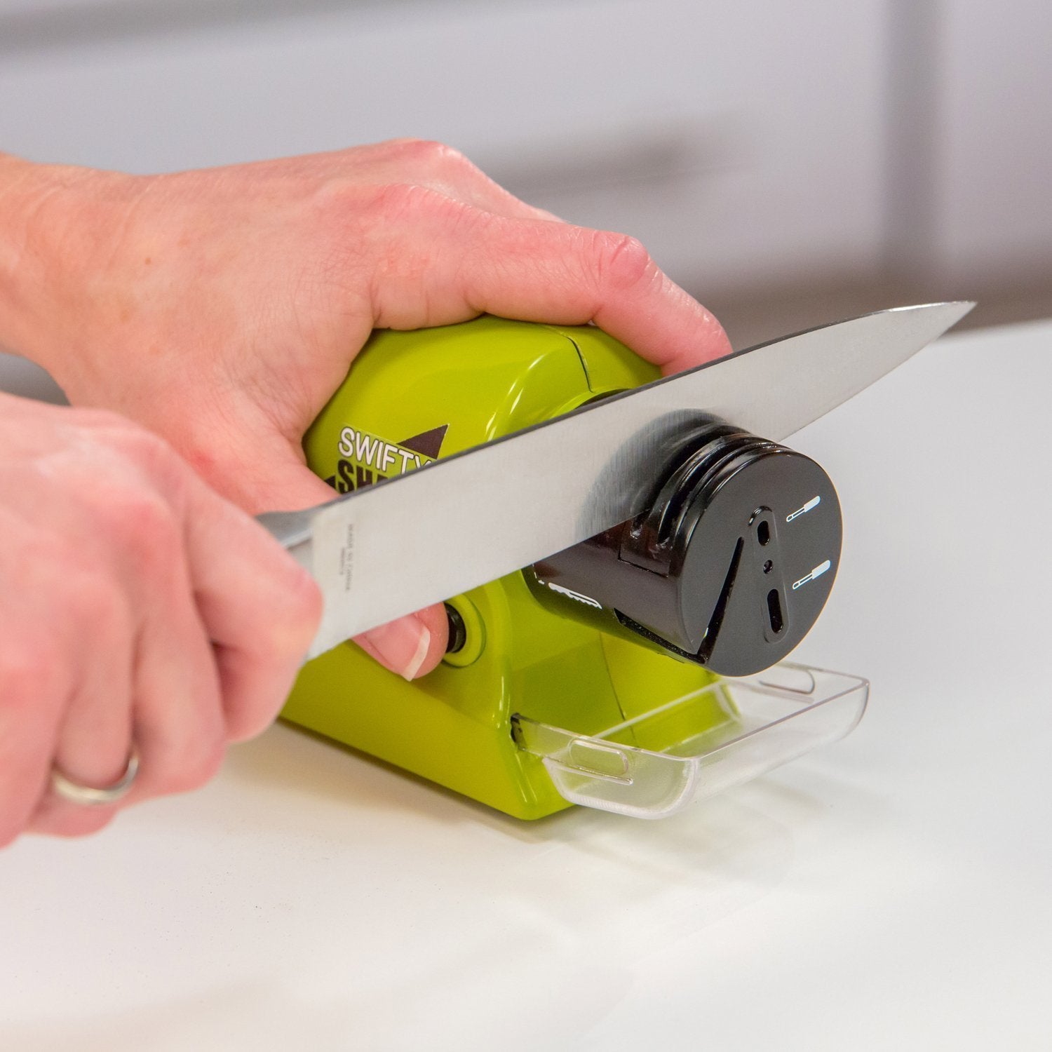 Professional Grade Cordless Motorized Sharpener